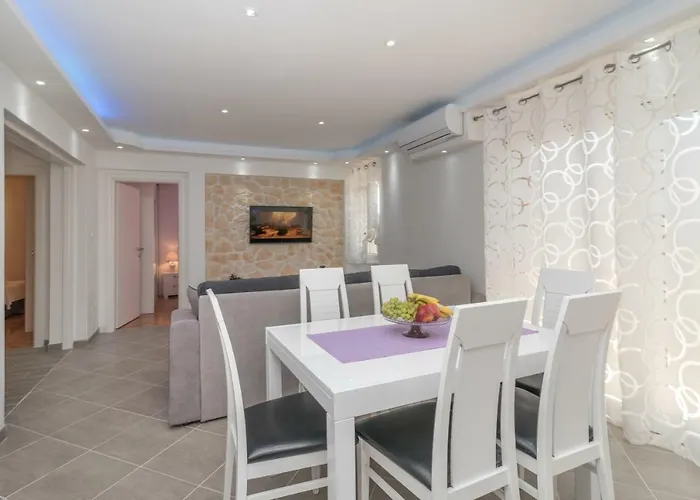 New 4* Apartment \